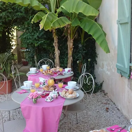 Bed & Breakfast Aux Jardins De L'emiliere Saint-Mathurin (Vendee)