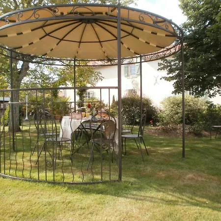 Bed & Breakfast Aux Jardins De L'emiliere *