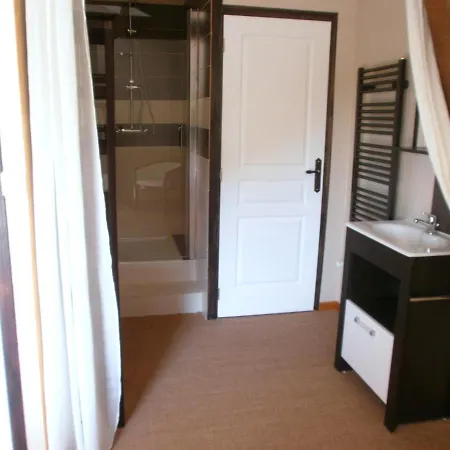 Bed & Breakfast Aux Jardins De L'emiliere *